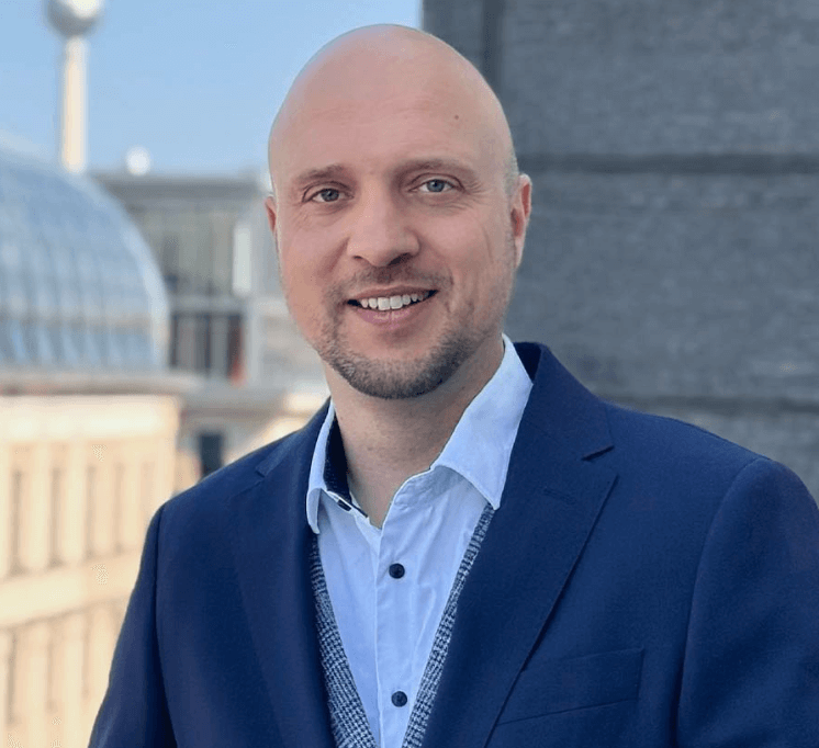 Michael Baumgärtner, Geschäftsführer von Investix, fotografiert für den neuen Marken- und Website-Auftritt.